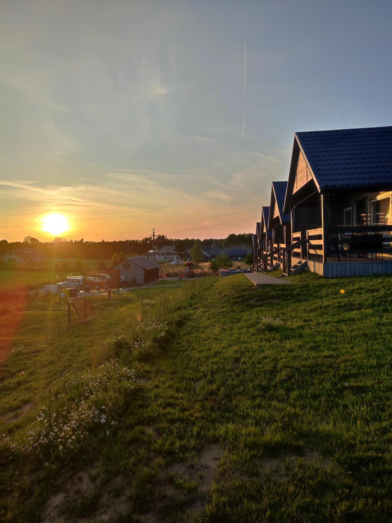 Widoki Rusinowo Domki Letniskowe Esterno foto